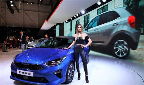 Kia Ceed trečios kartos atletiškas siluetas