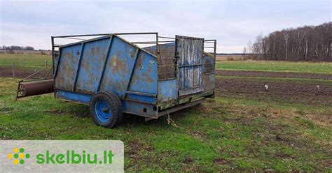 Sprendimo schema: Hidrauliškai nuleidžiamos priekabos gyvuliams vežti mechanizmas