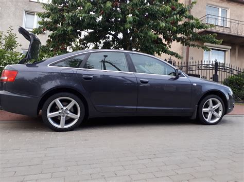 Audi A6 C6 su R18 ratlankiais, dinamiškas vaizdas