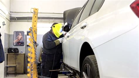 Automobilio kėbulo geometrijos matavimas ir atstatymas specializuota įranga