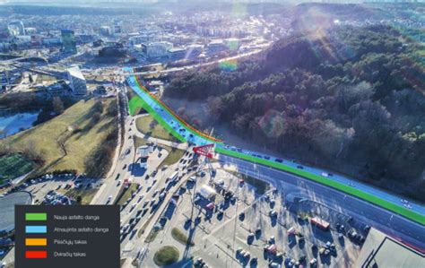 Vilniaus Geležinio Vilko ir Ukmergės gatvių sankryžos eismo srautų schema su kamščiais ir viešojo transporto maršrutais