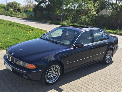 BMW E39 keleivio sėdynės daviklio vieta po apmušalu