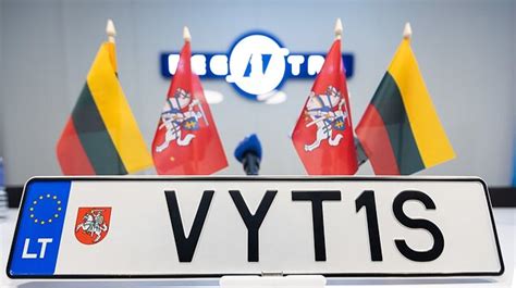Italijos valstybinių numerių pavyzdžiai ir jų išdėstymas ant transporto priemonių