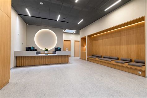 Teminė nuotrauka: modernios medicinos klinikos interjeras arba registratūros vaizdas
