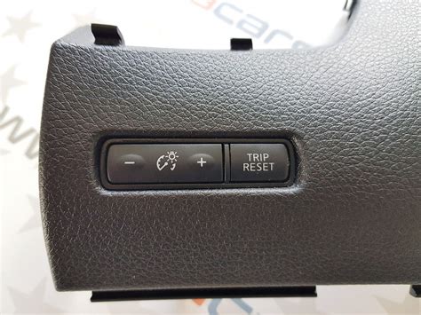 Nissan Qashqai veidrodėlių valdymo mygtukas salone