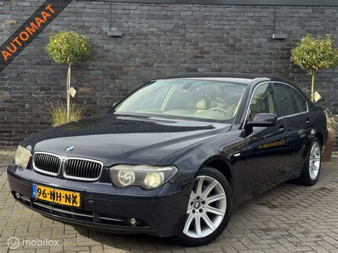 BMW V8 variklio, panašaus į 745i, nuotrauka