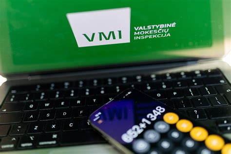 Schema, iliustruojanti naują VMI konfiskuotų automobilių pardavimo tvarką