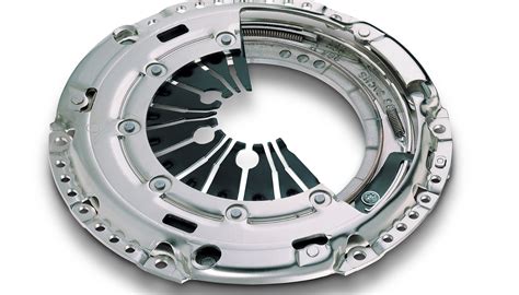 automobilio sankabos komplekto nuotrauka
