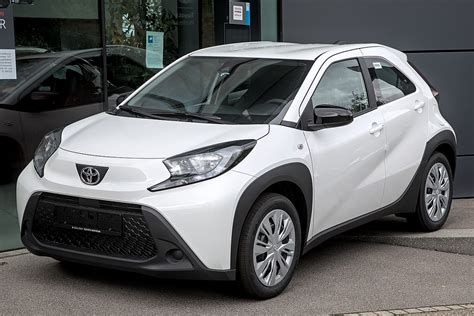 Nuotrauka: naujas automobilis draudimo kontekste