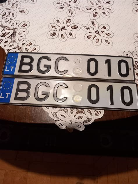 Lietuvos valstybinių numerių pavyzdžiai (standartinis, rezervuotas, vardinis)