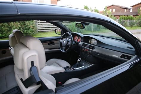 BMW E90 sedano interjeras ir vairuotojo vieta