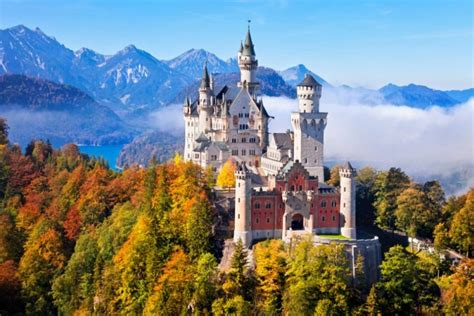 Neuschwanstein pilis ir Marijos tiltas - lankytojų mėgstamas vaizdas