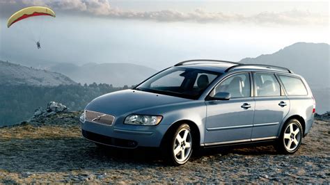 Nuotrauka: Volvo V50 automobilis