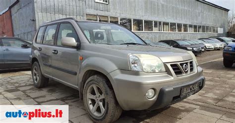 Nissan X-Trail originalių detalių pakuotė ir logotipas