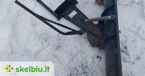 Sodo traktoriuko peilio laikiklio veleno detalė