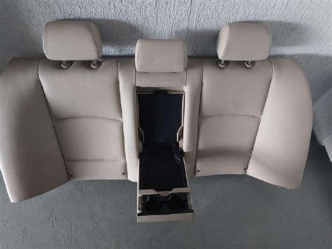 BMW E60 sedano galinės sėdynės ir erdvė