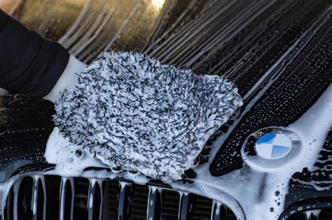 Teminė automobilio plovimo ir priežiūros nuotrauka