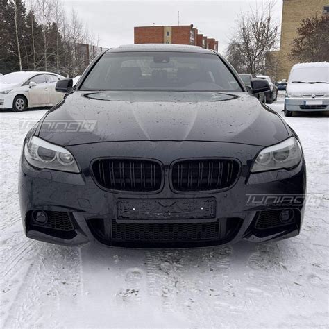 BMW F10/F11 modelio interjeras su komforto sėdynėmis