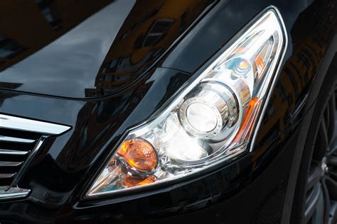Motociklų priekinių žibintų tipai ir pavyzdžiai