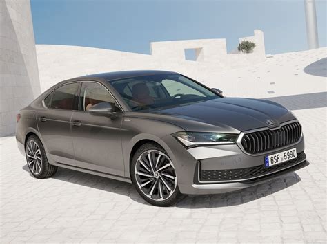 Skoda Superb kartų evoliucijos vizualizacija