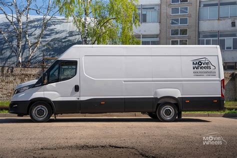 IVECO Daily elektrinio mikroautobuso nuotrauka, pritaikyto keleivių pervežimui