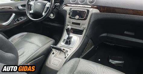 Ford Galaxy 2008 m. interjero vaizdas