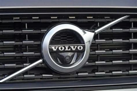 Volvo logotipas ir jo istorija