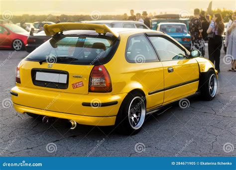 Honda Civic VI kartos automobilio nuotrauka