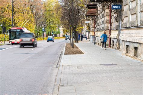 motociklistas miesto gatvėje
