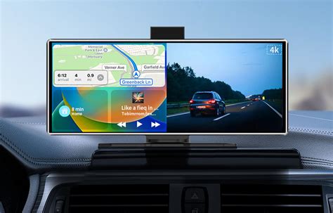 Automobilio radijo ekranas su užrašu 