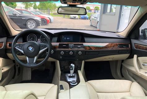 BMW E60 salonas su užvedimo spynele