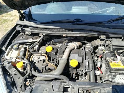 Renault 1.5 dCi K9K variklio nuotrauka variklio skyriuje