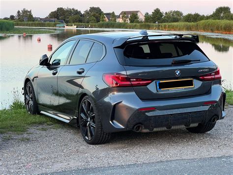 BMW M135i xDrive su M Performance dalimis - aerodinaminiai elementai ir lengvasvorės detalės