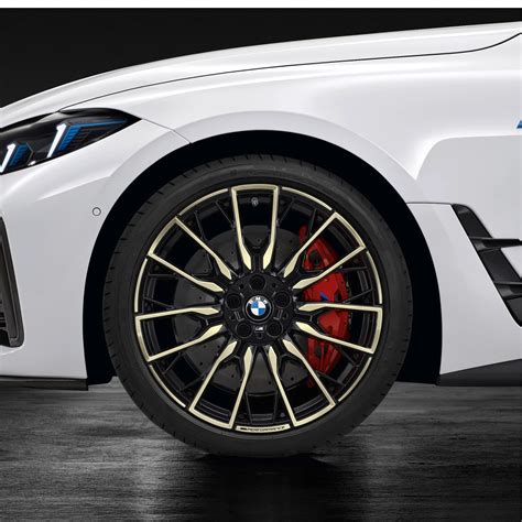 M Performance lengvojo lydinio ratlankiai „Double Spoke 555M“ ir „Y-Spoke 554M“
