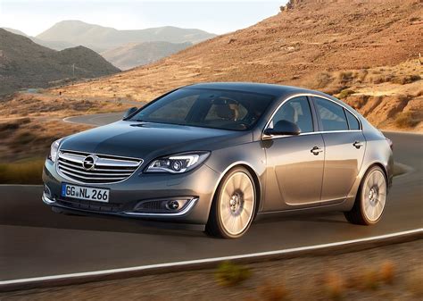 Tematinė Opel Insignia nuotrauka