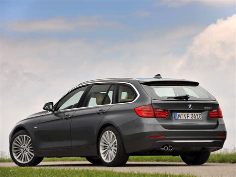 BMW 3 Serijos Touring (F31) automobilio eksterjeras