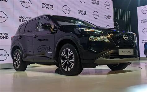 Kompiliacija: Nissan Qashqai, X-Trail, Leaf, Gravite modelių nuotraukos
