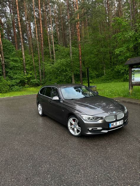 BMW F10 sedano bendras vaizdas