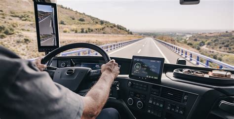 Freightliner Revolution Innovation Truck cabin interior with monitor instead of mirrors