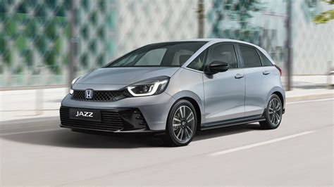 Naujojo Honda Jazz e:HEV hibridinio automobilio eksterjero nuotrauka