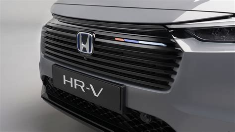 Honda Civic hečbeko išorės nuotrauka, pabrėžianti dinamišką dizainą ir kompaktiškus matmenis