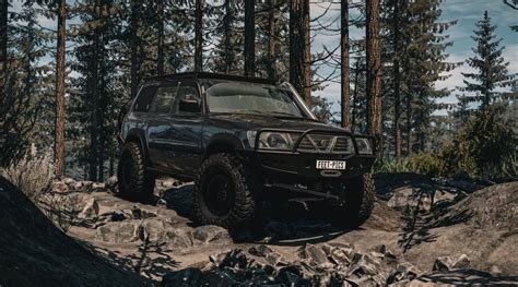 Nuotrauka: sulaužyta Nissan Patrol Y61 galinio tilto blokiruotės mova