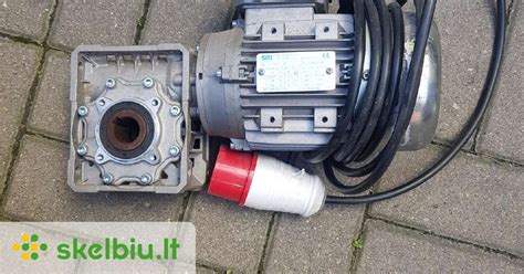 Transmisijos mechanizmo su reduktoriumi iliustracija