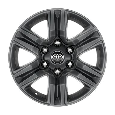 Toyota automobilis su 17 colių ratlankiais, stovintis mieste