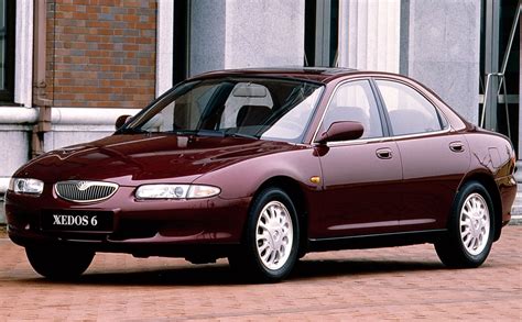 schema: Mazda Xedos 6 pakabos komponentai ir jų išdėstymas