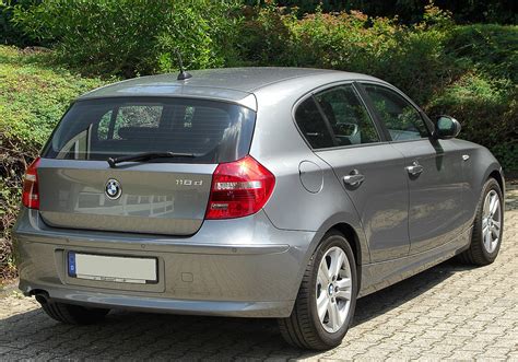 BMW 1 serijos pirmos kartos (E87) automobilio profilio nuotrauka