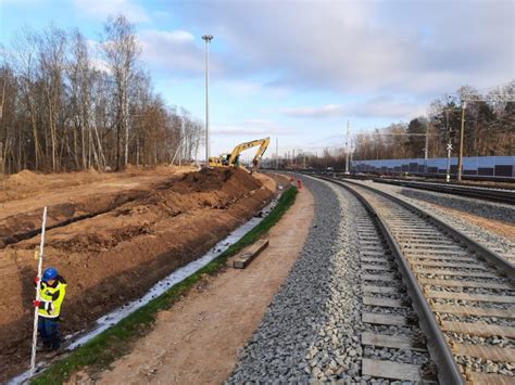 Nuotrauka: senojo pėsčiųjų viaduko demontavimo darbai Ukmergėje, Žiedo ir Deltuvos gatvių sankryžoje