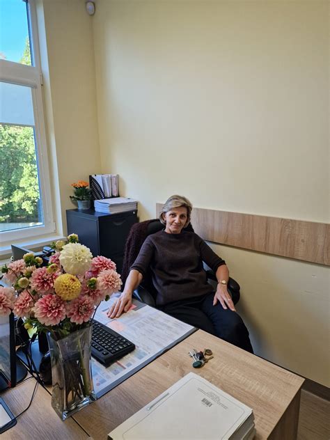 Schematinis traktoriaus išmetimo sistemos vaizdas