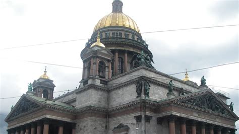 Sankt Peterburgo panorama su Izaoko katedra ir kanalais
