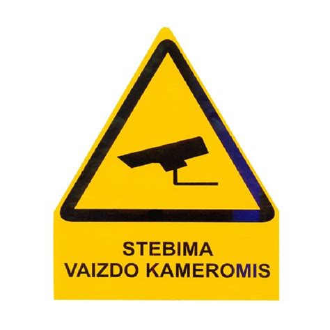 Tematinė nuotrauka: saugoma automobilių aikštelė su vaizdo stebėjimo kameromis